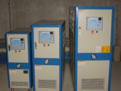 高精度模溫機(jī)，油循環(huán)模溫機(jī)